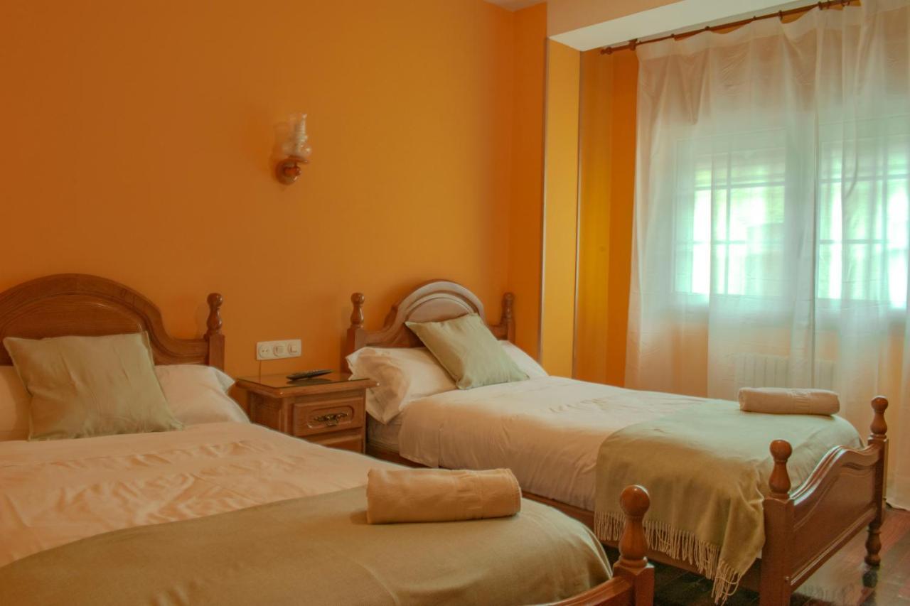 Hostal Galicia Monforte De Lemos Exterior foto
